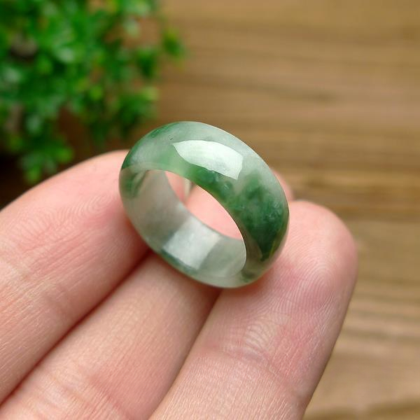 Rings - Anello di giada verde pietra preziosa