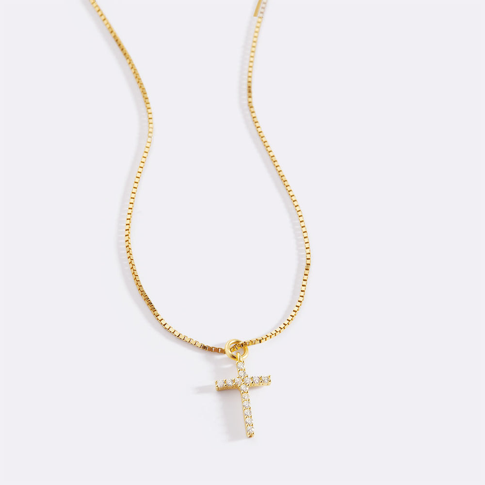 Cross Pendant Necklace Gold - Collana con croce tempestata di diamanti,