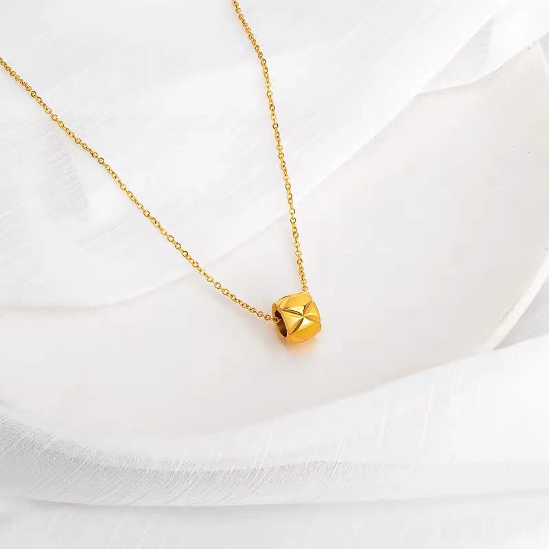 Collana con ciondolo con perli - Cross Pendant Necklace Gold recensione e prezzo