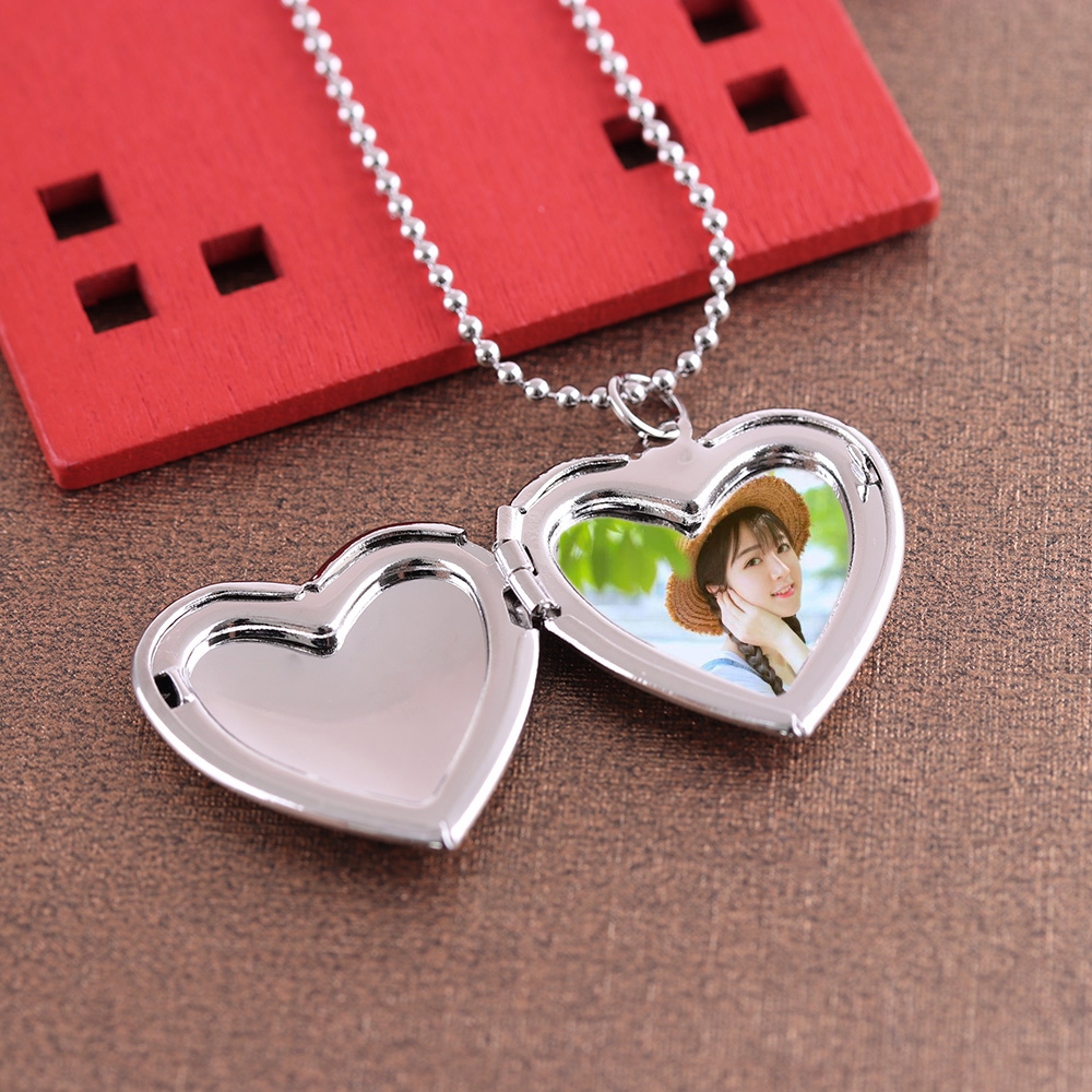 HOOH 1PC a forma di cuore amic - Heart Locket Necklace Photo recensione e prezzo