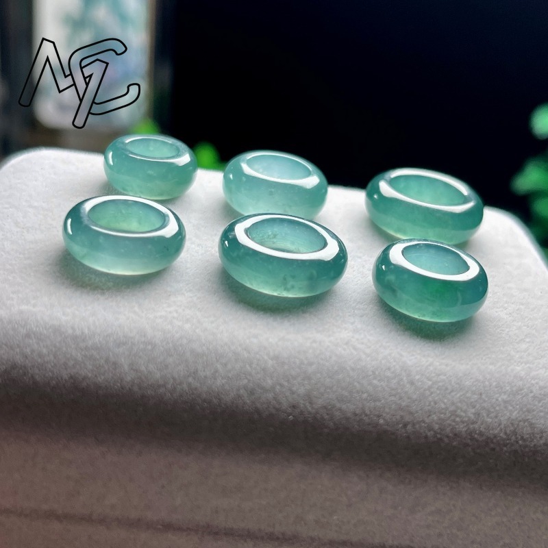 Anello con Ciondolo Smeraldo N - Rings recensione e prezzo