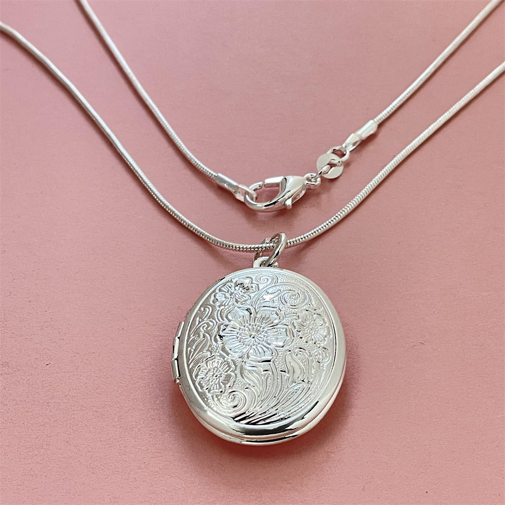 Ciondolo con cornice ovale in  - 925 Sterling Silver Chain Necklace Men recensione e prezzo