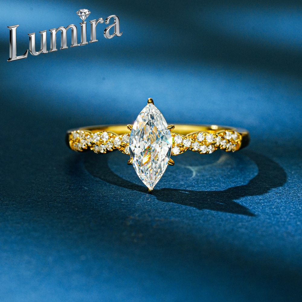 Anello Lumira in Oro 18K con M - Moissanite Engagement Ring 1 Carat recensione e prezzo