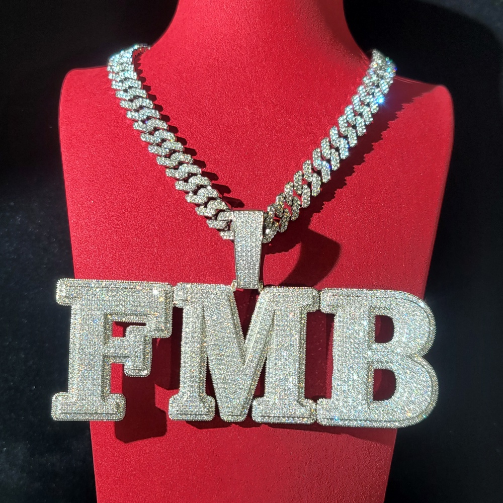 Ciondolo personalizzato con le - Cuban Link Chain 12Mm recensione e prezzo